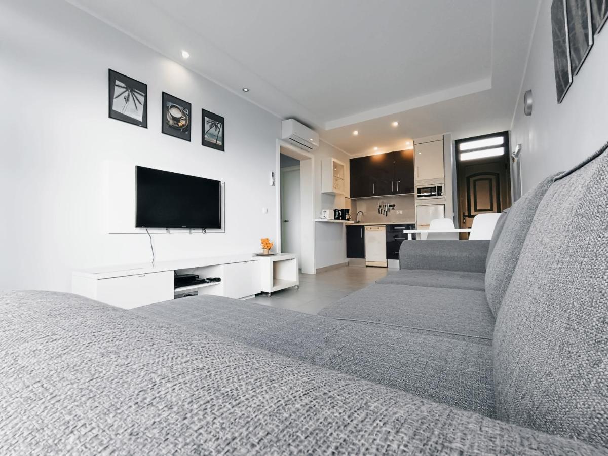 Apartment La Fiesta Arona  Exteriör bild